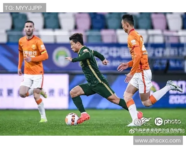 武汉足球队在奥运会积分榜上以63分稳居第一名展现强劲实力